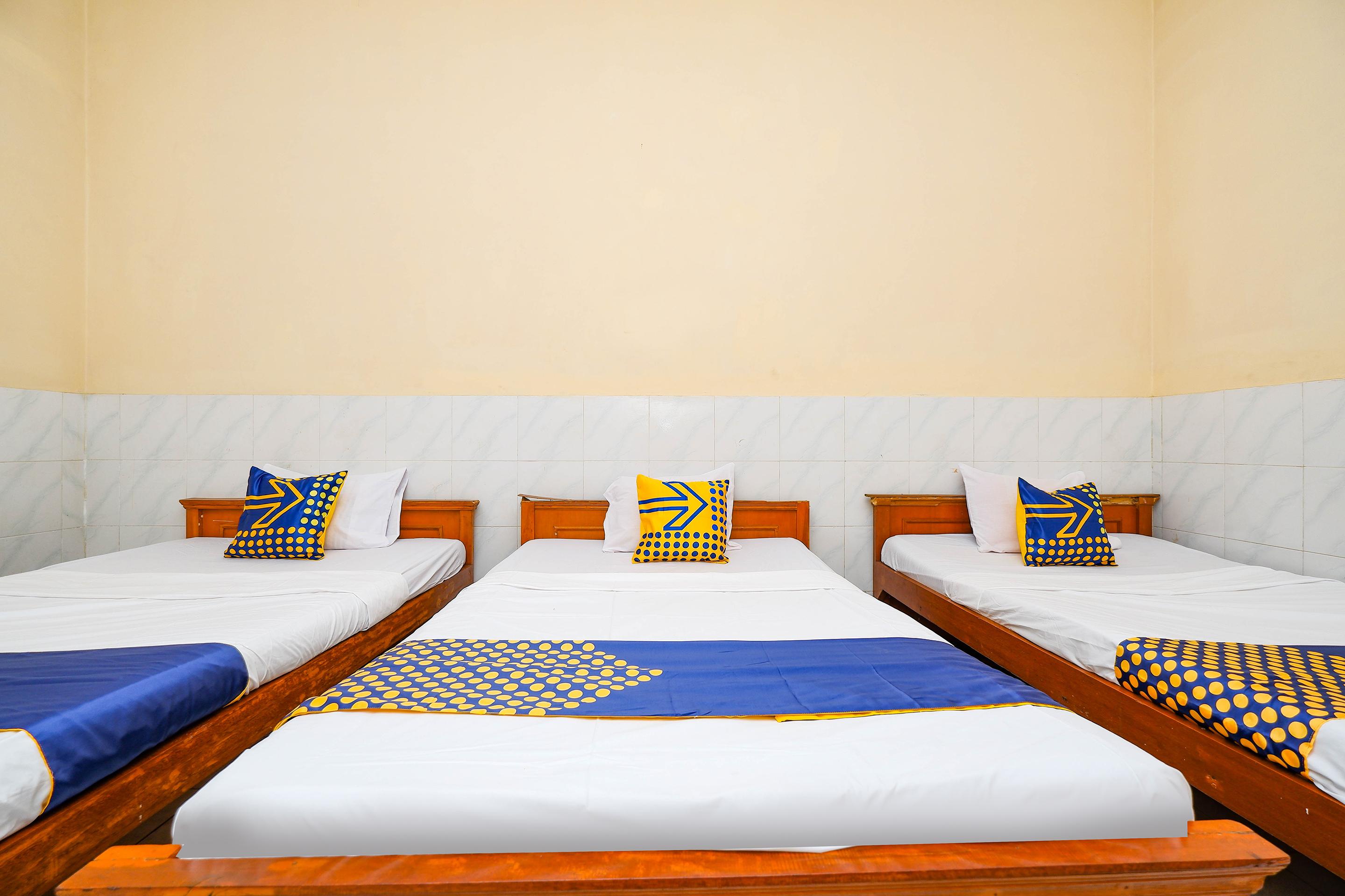 Spot On 2011 Hotel Mekar Sari Surakarta  Екстер'єр фото