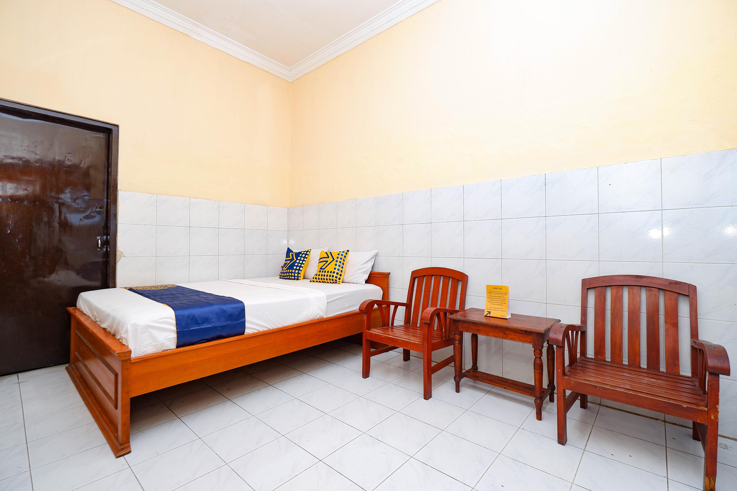 Spot On 2011 Hotel Mekar Sari Surakarta  Екстер'єр фото