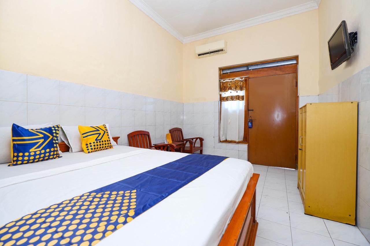 Spot On 2011 Hotel Mekar Sari Surakarta  Екстер'єр фото